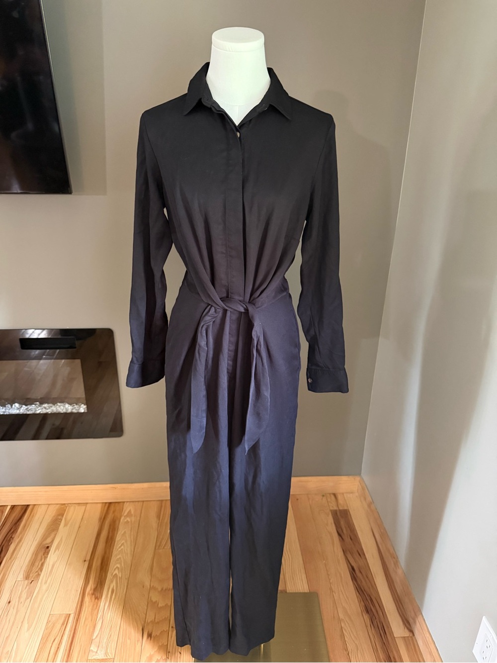Loft Classic Black Tie-Waist Jumpsuit - Women's Size 0 - Picture 2 of 7